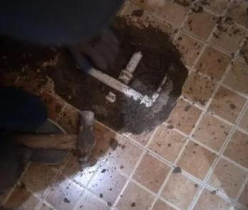 色达卫生间漏水维修公司为您分享下卫生间渗水如何处理及注意事项